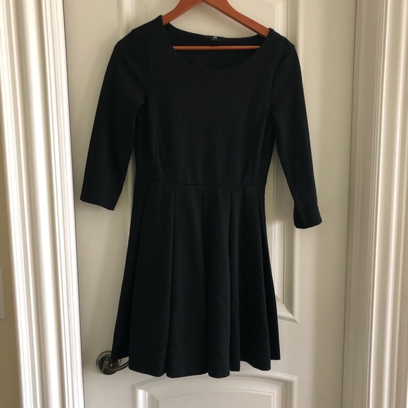 Black Dress - Picture 1 of 1